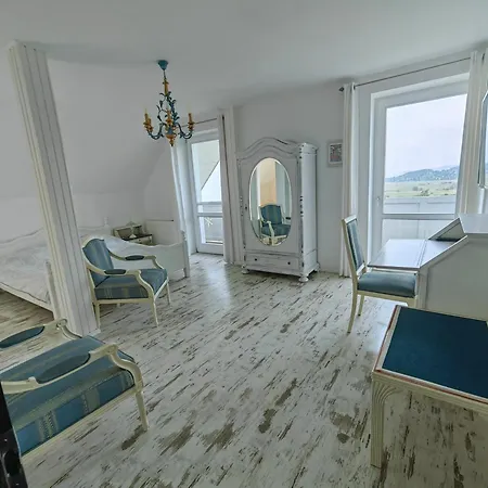Izabella Private Villa *